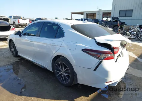2021 Toyota Camry Se z USA, uszkodzony, nr VIN 4T1G11AKXMU574892